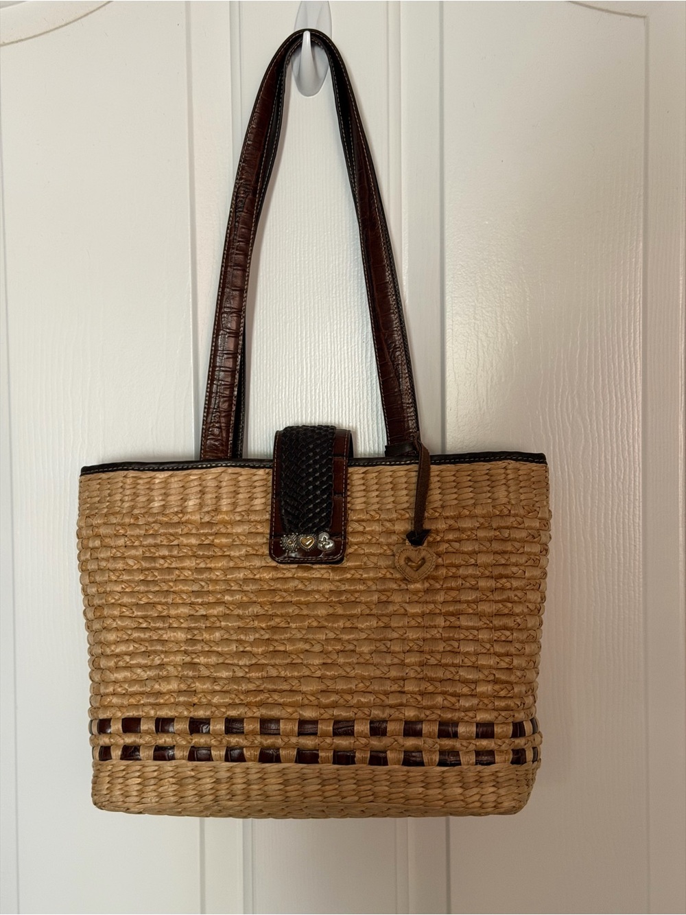 Brighton Hallie Woven Straw & Brown Croc-embossed Leather Bucket Beach Bag Purse